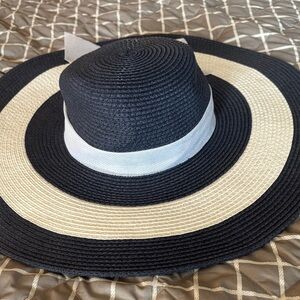 Black and Cream Wide Brim Hat